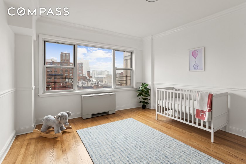 Luxurious 4 Bedroom with City Views Rarely available, this - photo 8