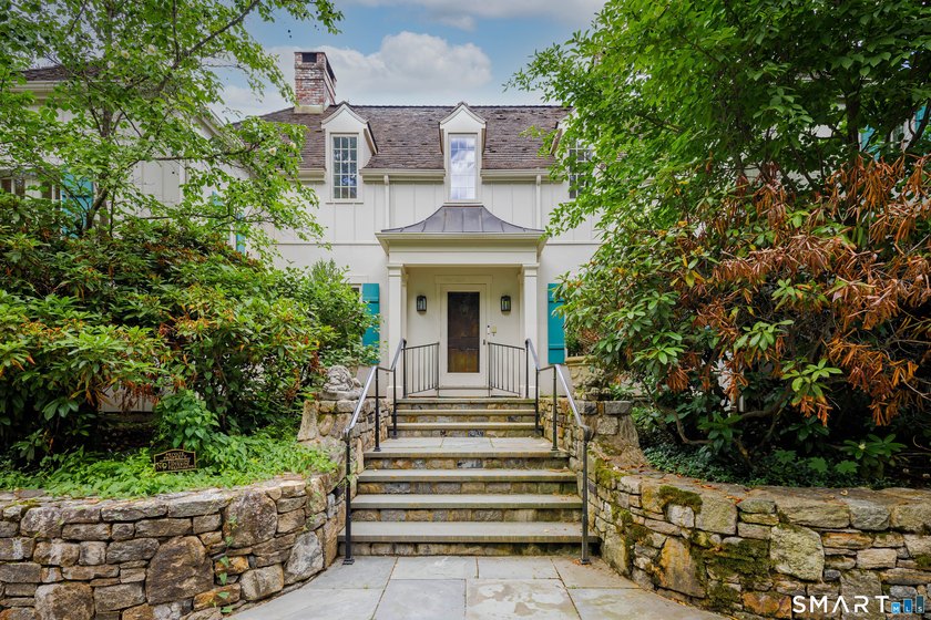 Privately sited in the heart of Greenfield Hill, this updated - photo 3