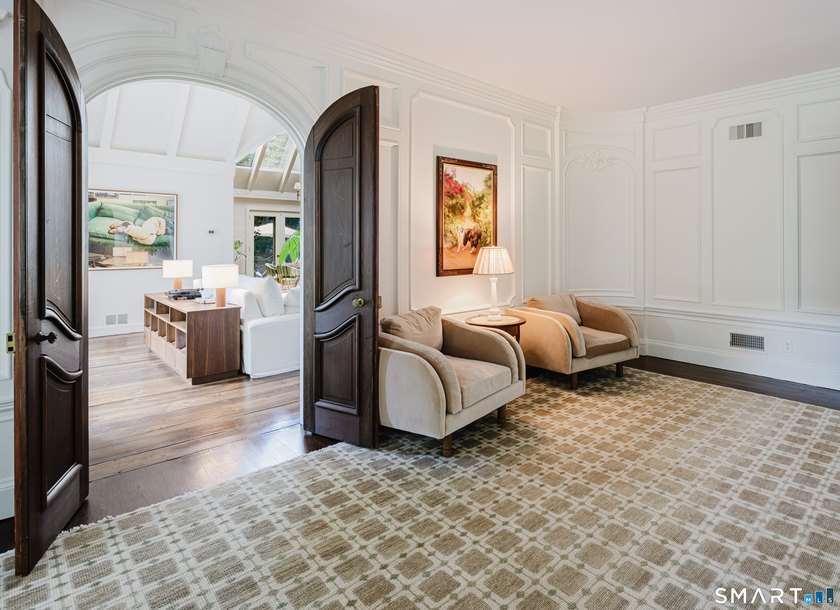 Privately sited in the heart of Greenfield Hill, this updated - photo 9