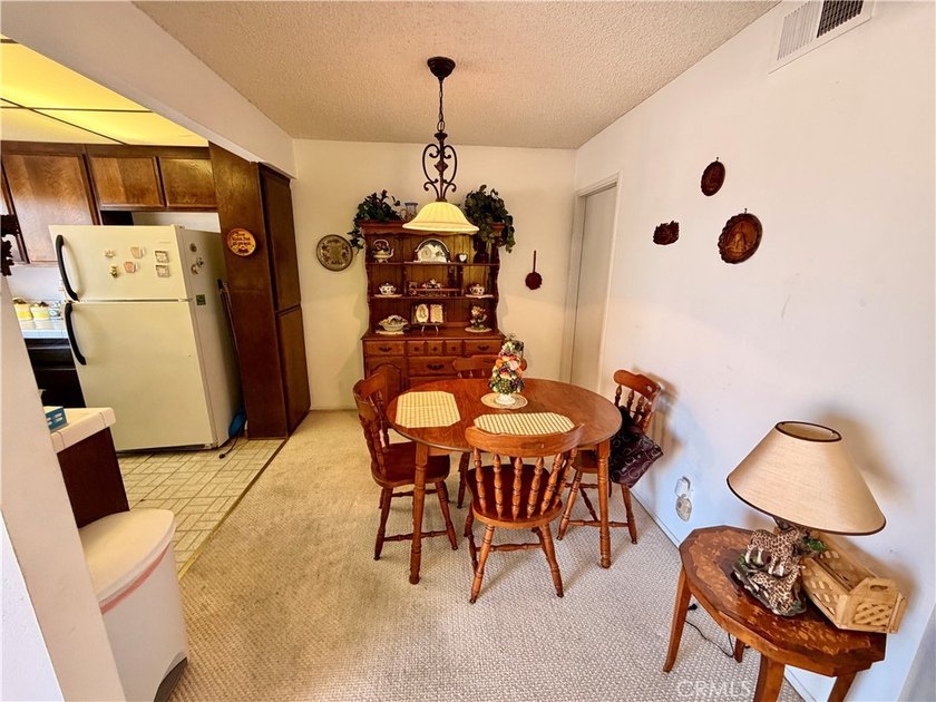 Corner unit with only one common wall located within a well - photo 14