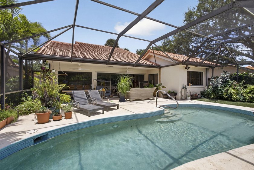Premium Burg &amp; DiVosta-built home in the Spanish Villa style - photo 21
