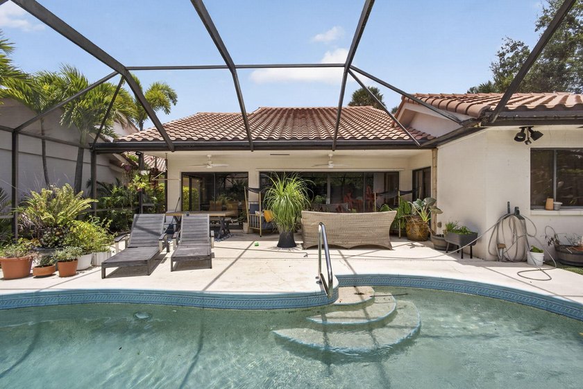 Premium Burg &amp; DiVosta-built home in the Spanish Villa style - photo 22