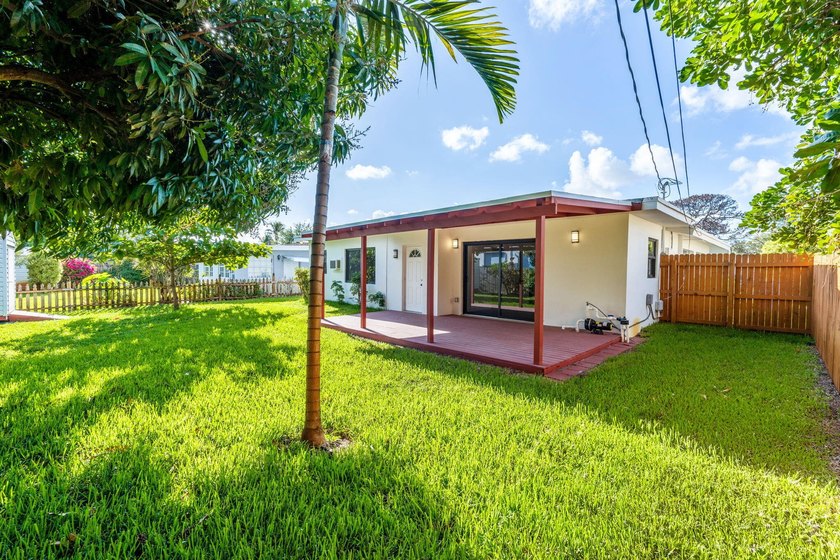 Beautifully updated East Oakland Park home with curb appeal and - photo 35