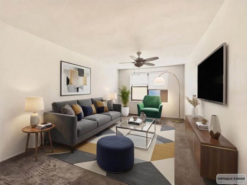 Spacious one-bedroom, one-bathroom co-op apartment located on - photo 3