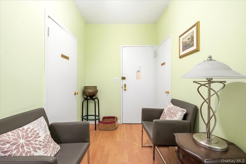 Position your practice in the heart of Forest Hills with this - photo 5