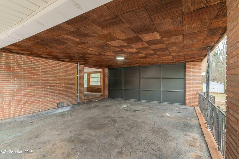 Come see this 4 Bedroom Split-level! This home has 3 bedrooms - photo 5