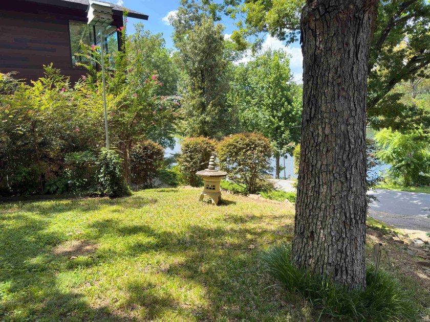 WHAT AN AWESOME VIEW!! This waterfront 4-bedroom, 3-bath home is - photo 32