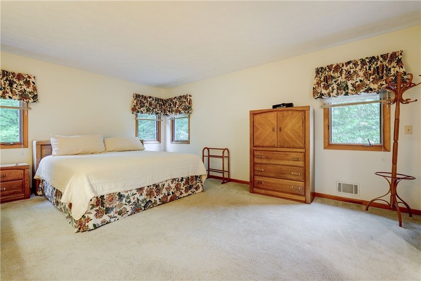 Welcome to 28 Green Pine Lane, offered for sale for the very - photo 33