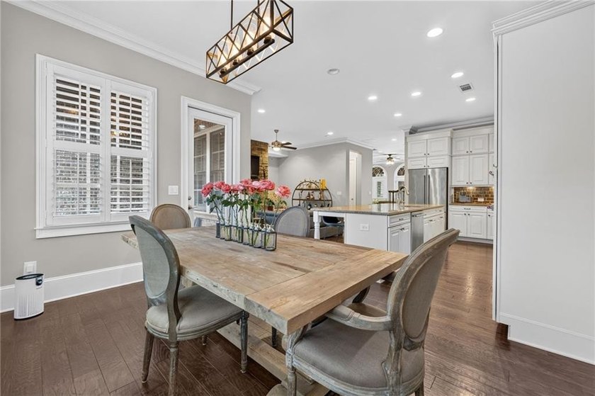 Luxury Townhome Living at Its Finest! Welcome to an exceptional - photo 18