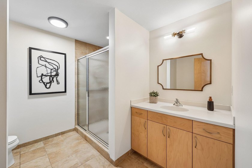 5th Avenue Lofts in the heart of the North Loop, where urban - photo 19