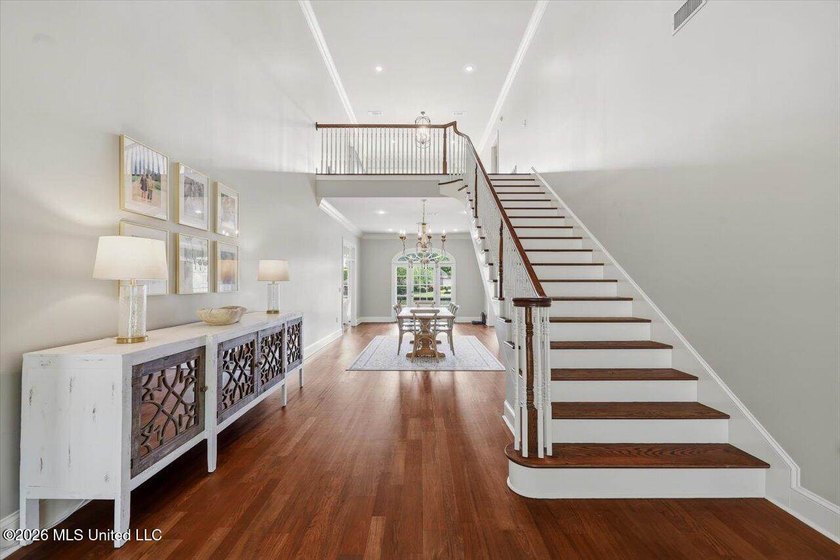 WATERFRONT! Exceptional custom-built lakefront home in Reunion - photo 9
