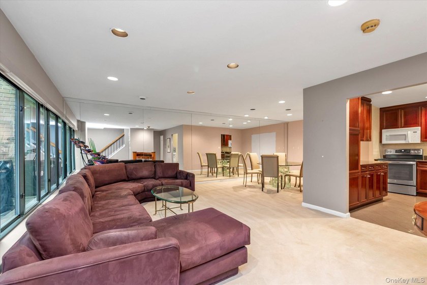 Fabulous opportunity to own a Buttonwood model in the highly - photo 5