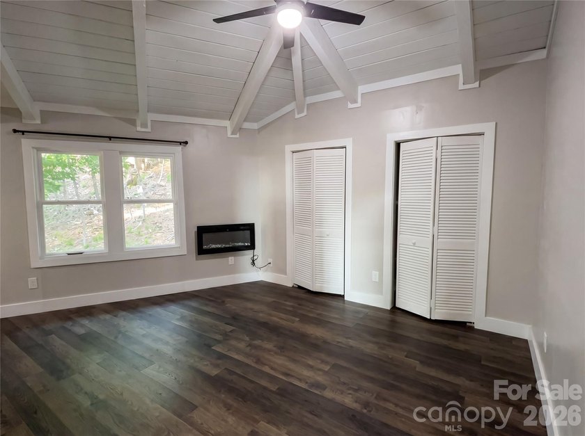 Discover 119 Beechwood Ln, designed for everyday comfort with a - photo 4