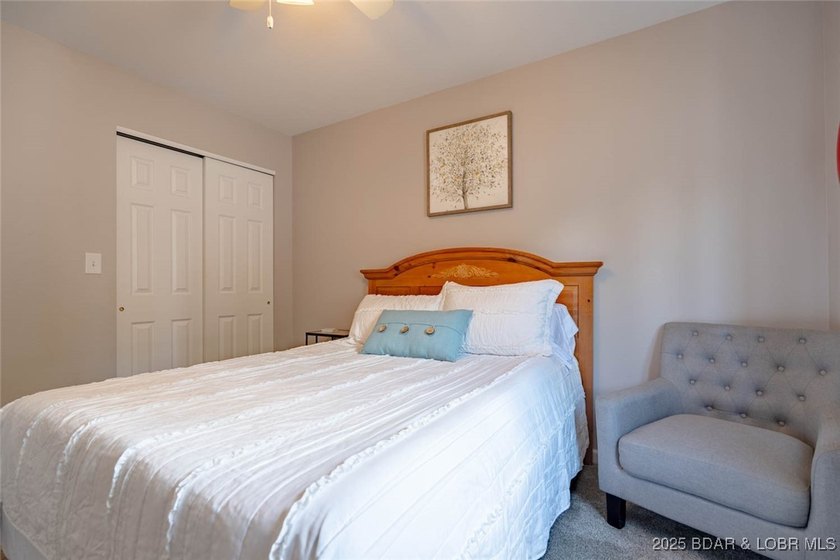 Welcome to this beautifully remodeled, walk-in end unit at The - photo 21