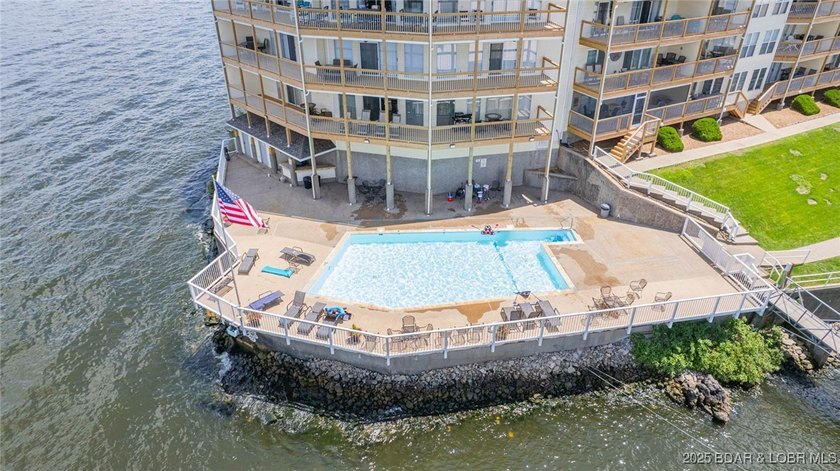 Welcome to this beautifully remodeled, walk-in end unit at The - photo 44