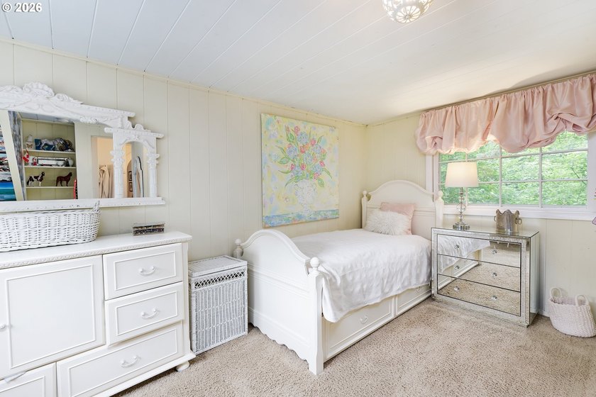 A one-of-a-kind historic gem, this Storybook Cottage was built - photo 21
