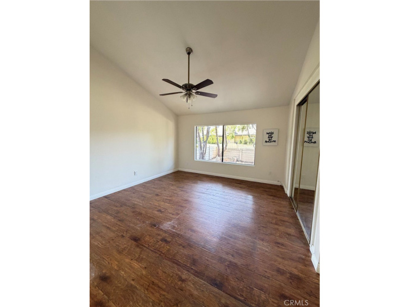 Beautiful Home in the perfect location. This home sits in a - photo 8