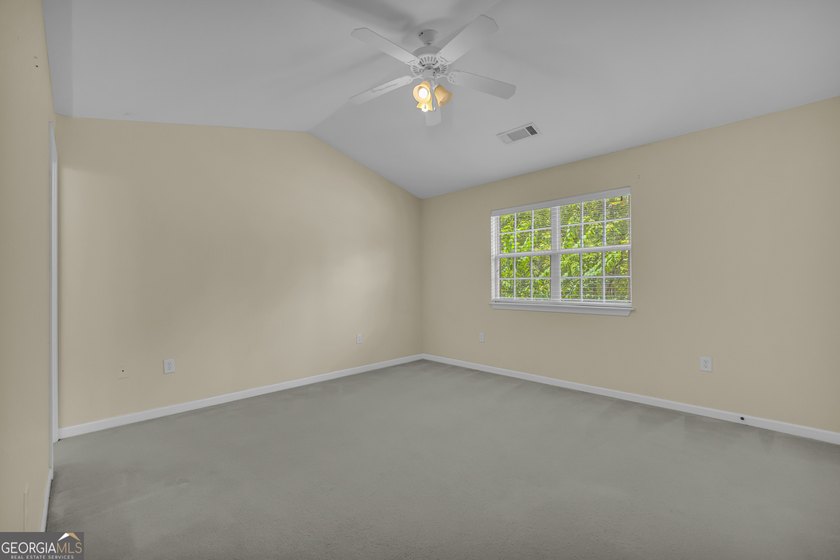 Move-in ready and perfectly located! This well-maintained - photo 22