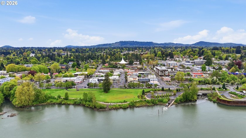 Historic Milwaukie Condo property sit on the Willamette River - photo 31