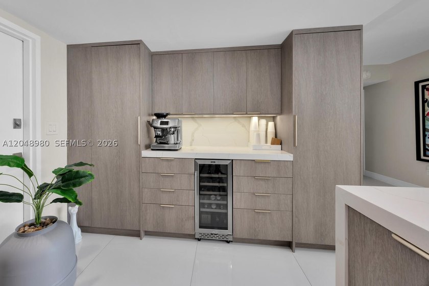 Beautifully remodeled 2-bedroom, 2-bath residence featuring a - photo 12