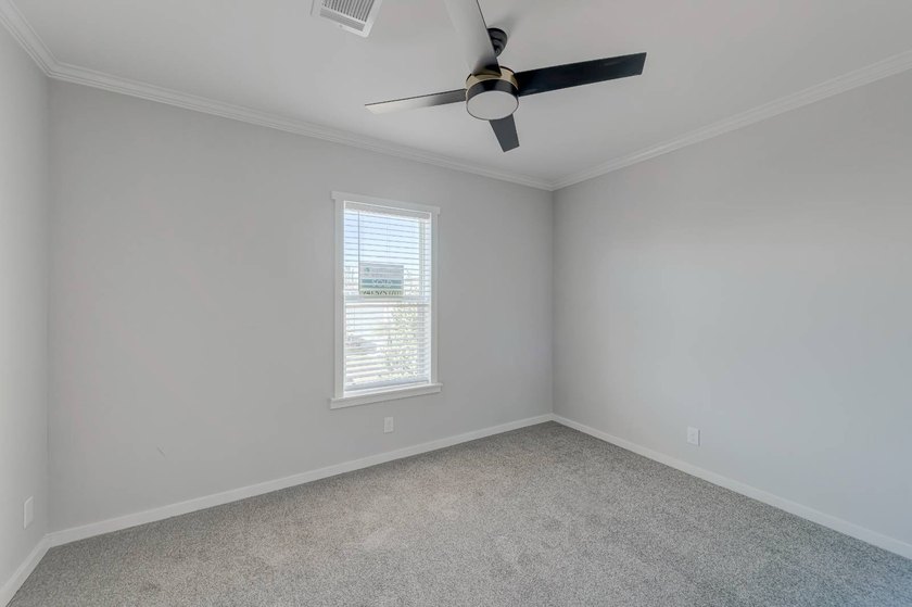PRICE REDUCED!! Brand New 2025 Palm Harbor! 1386 sq Ft of beauty - photo 13