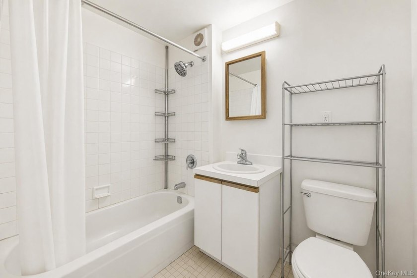 Welcome to this bright and spacious 2-bedroom condominium - photo 9