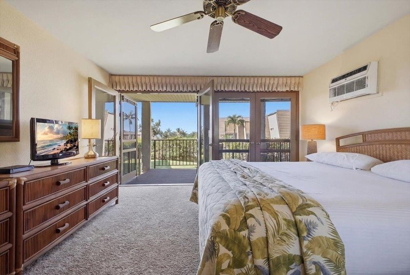 Welcome to this cozy 2-bedroom, 2-bath downstairs residence in - photo 20