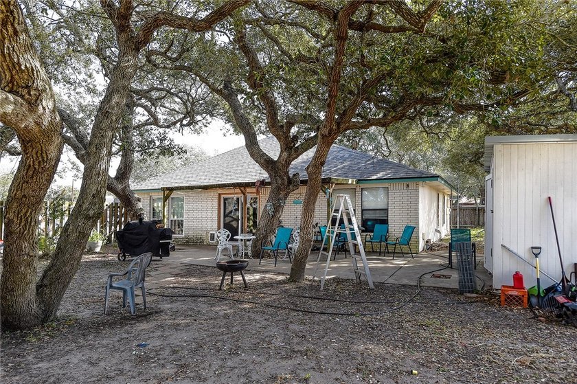 Check out the VIRTUAL WALK-THROUGH. This well-maintained - photo 31