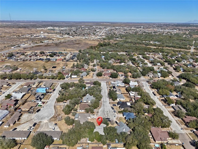 Check out the VIRTUAL WALK-THROUGH. This well-maintained - photo 40