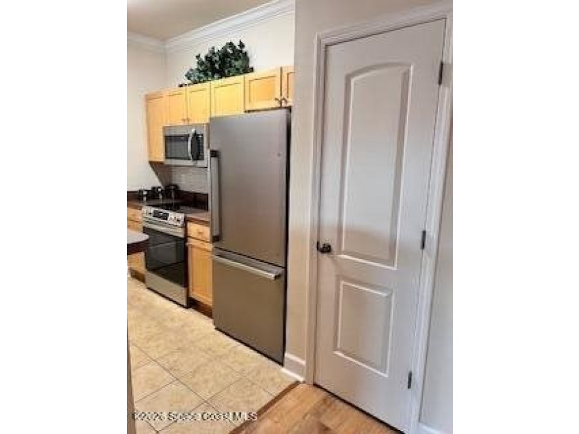 Florida lifestyle at its best in this 1 bedroom 1 bath FIRST - photo 3