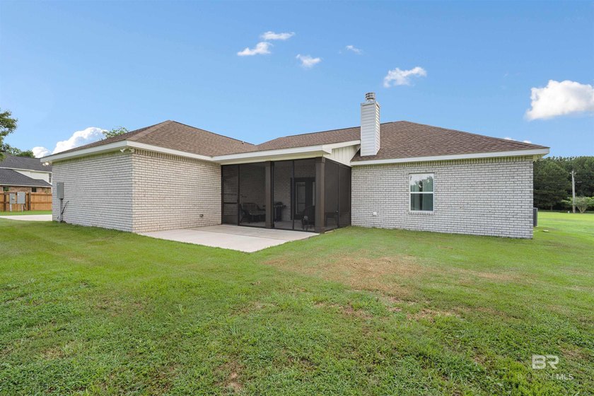 Nestled on nearly three acres of pristine land in Fairhope, this - photo 12