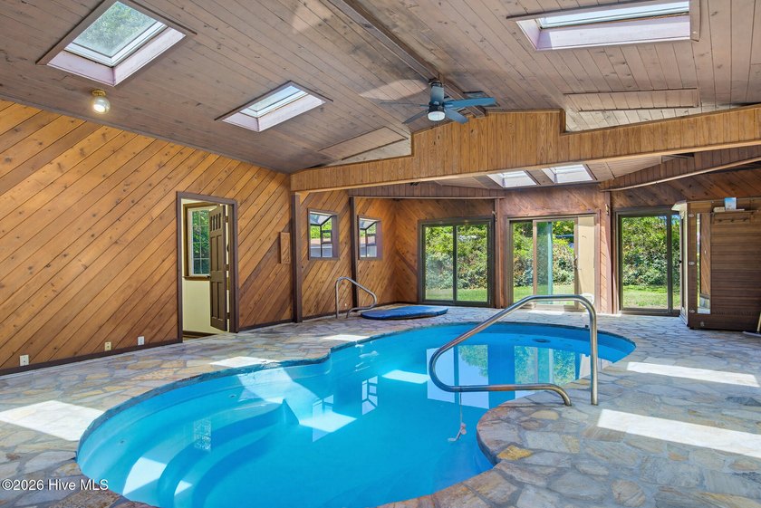 Experience coastal-style living in this expansive 4,000+ sq. ft - photo 15