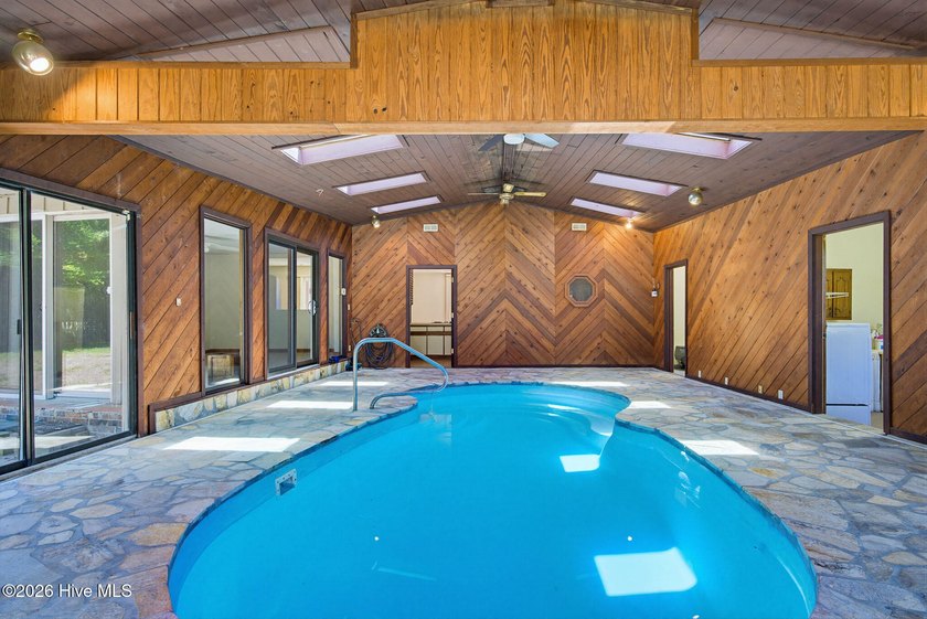 Experience coastal-style living in this expansive 4,000+ sq. ft - photo 17