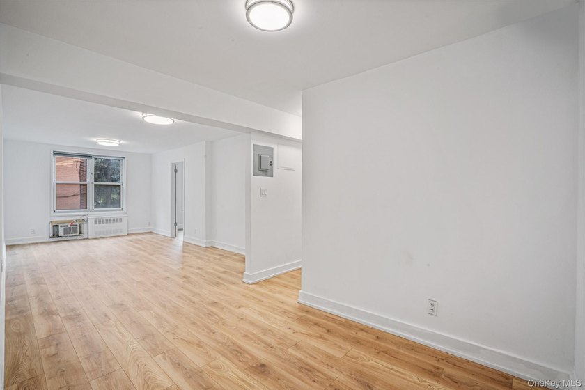 It is located in the Heart of Flushing Downtown Location, this - photo 4