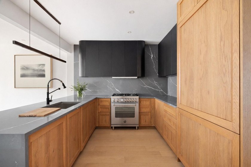 Welcome to 19 North Henry Street. Designed with both style and - photo 4