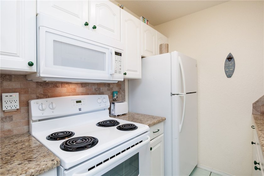 Stunning Waterview Island Condo! Situated in the popular Mystic - photo 13