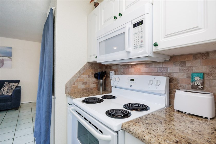 Stunning Waterview Island Condo! Situated in the popular Mystic - photo 14