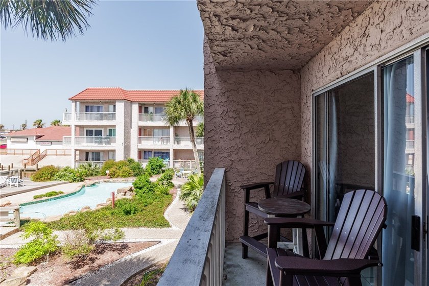 Stunning Waterview Island Condo! Situated in the popular Mystic - photo 24