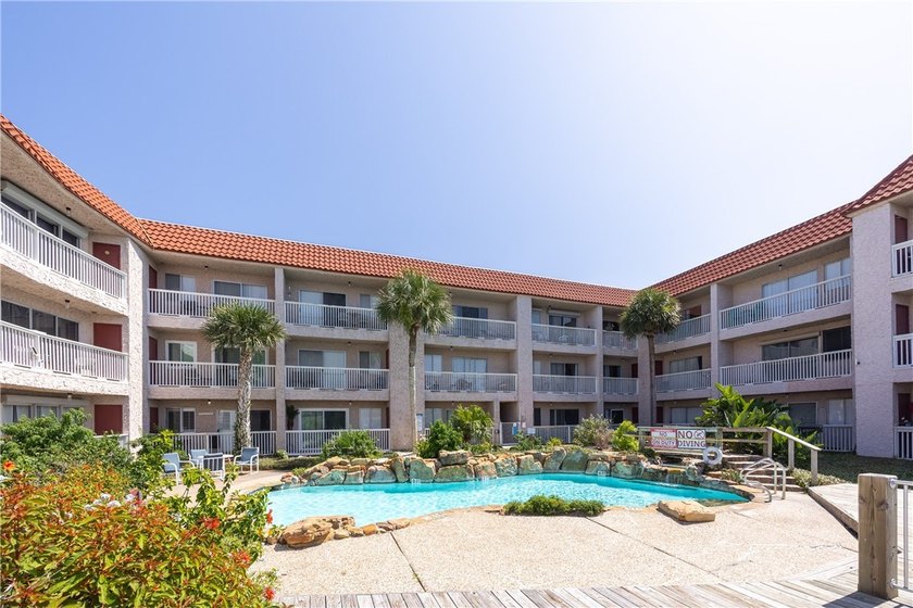 Stunning Waterview Island Condo! Situated in the popular Mystic - photo 27