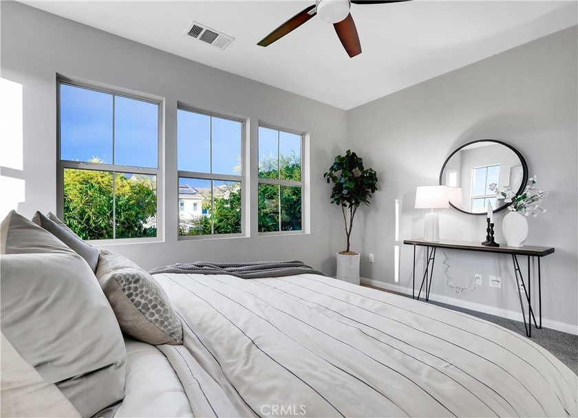 Stunning model perfect home, prized end lot location at the end - photo 24