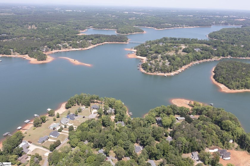Don't miss this hidden gem-an exceptional .50-acre interior lake - photo 7