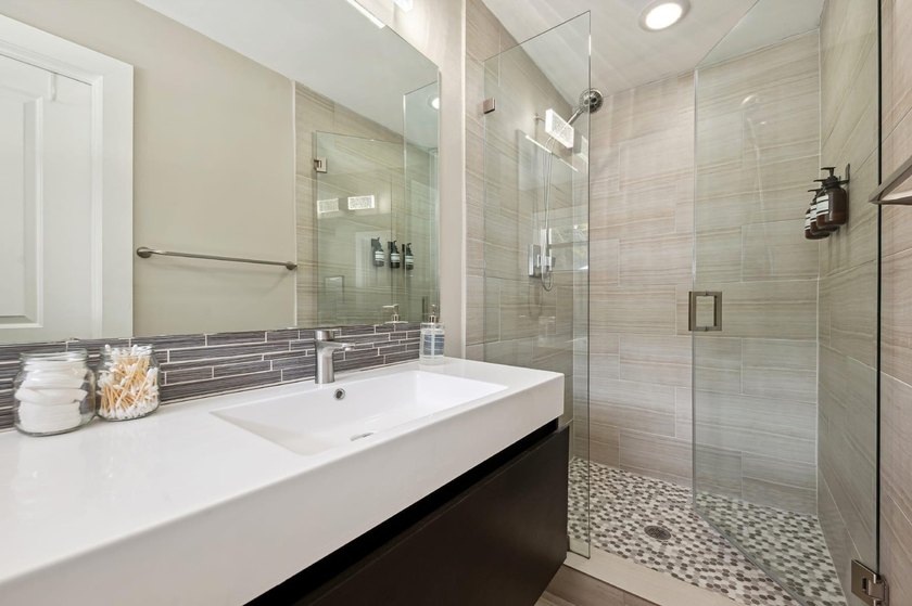 2507 NW 8th Ave - photo 12