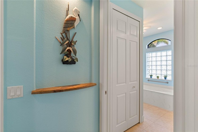 LAKEFRONT POOL HOME IN BURNT STORE LAKES W/SOUTHERN REAR - photo 32