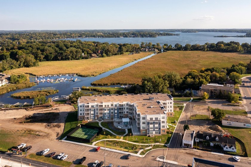 Welcome to Artessa Mound Harbor, a boutique 62+ co-op designed - photo 44