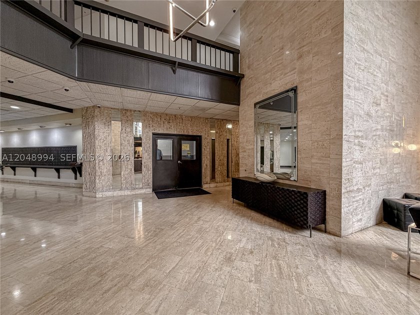 Tastefully upgraded TURN-KEY 2 bed / 2 bath condo on the 21st - photo 42