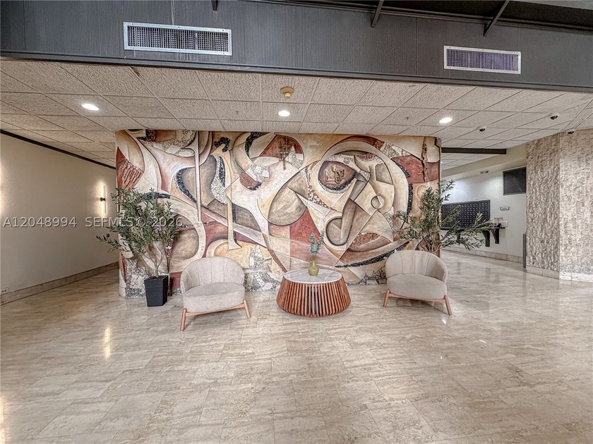 Tastefully upgraded TURN-KEY 2 bed / 2 bath condo on the 21st - photo 44