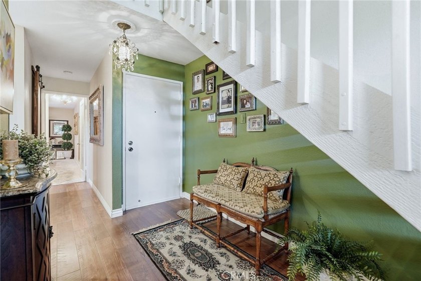 Ideally situated in one of the most sought-after locations - photo 4