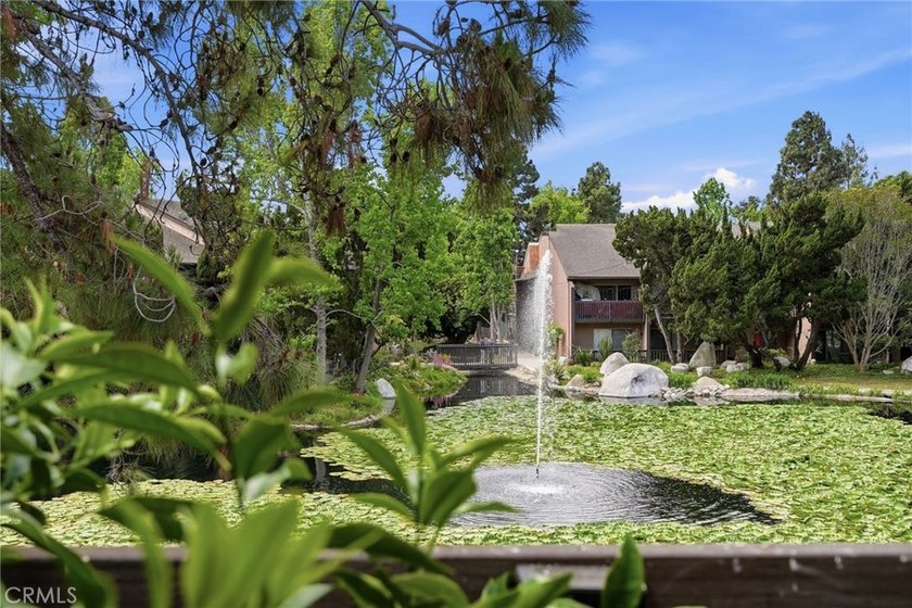 Ideally situated in one of the most sought-after locations - photo 10