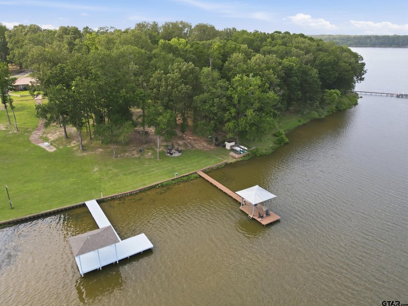 Escape to the peaceful shores of Lake Bob Sandlin with this - photo 12