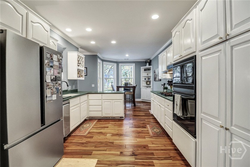 Welcome Home to 9 Schroeder Ct! A stunning crystal chandelier - photo 14